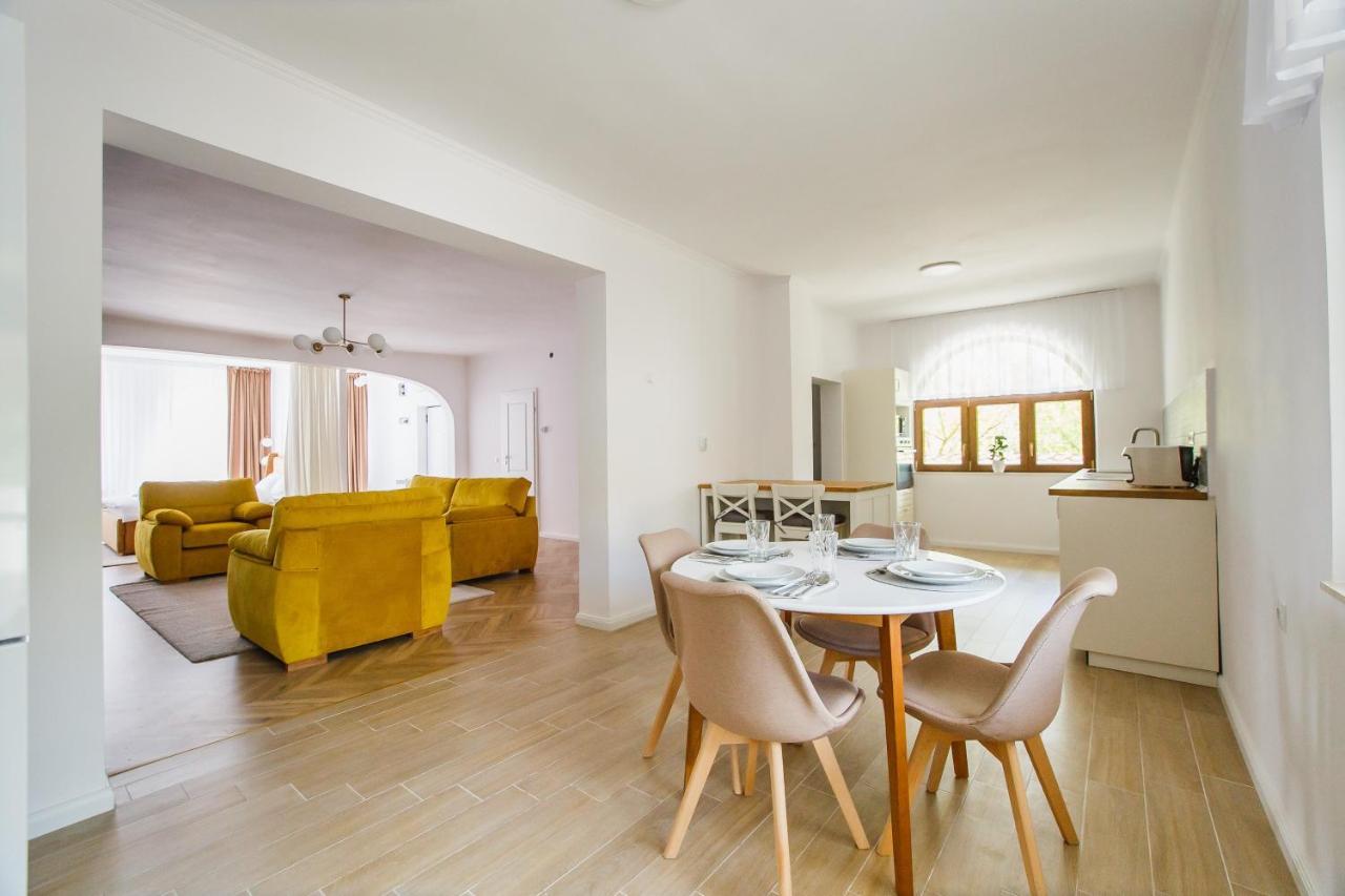 Rya Residence ออราแด ภายนอก รูปภาพ