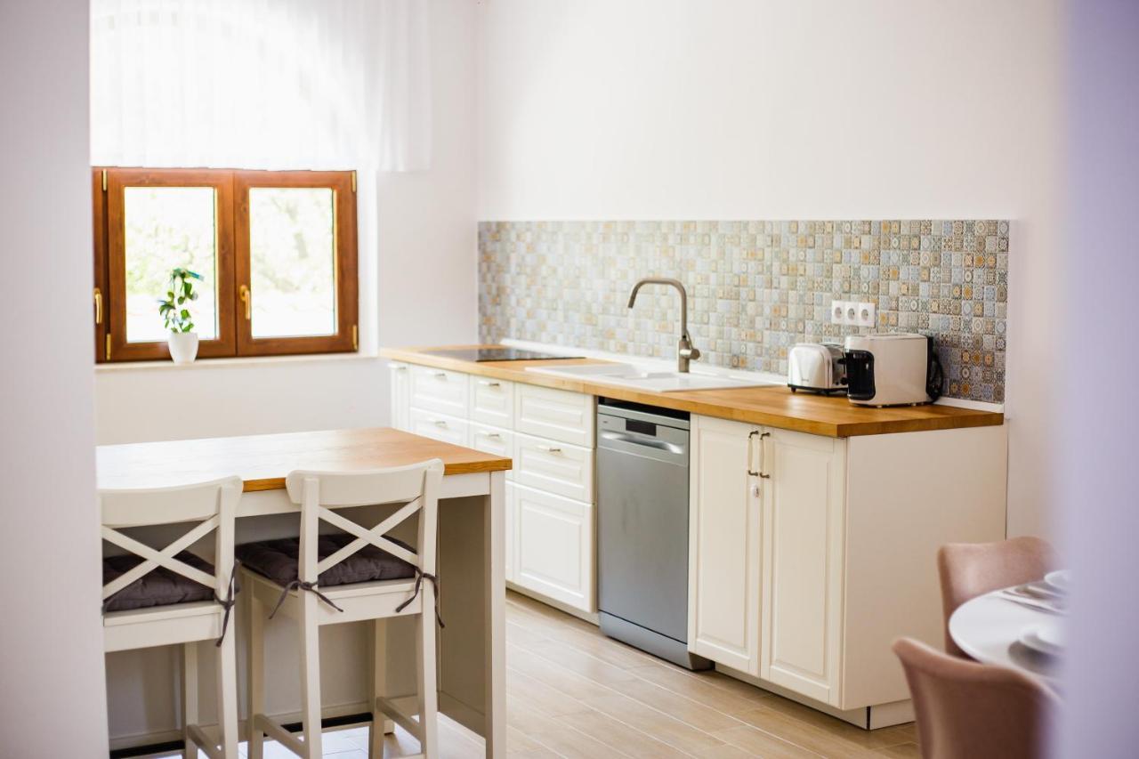 Rya Residence ออราแด ภายนอก รูปภาพ
